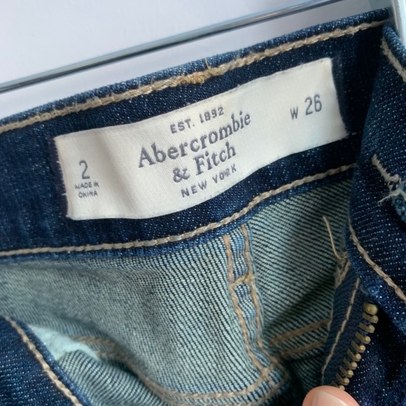 Abercrombie and Fitch short shorts size 26 - Picture 4 of 6